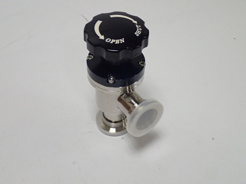 Stainless Steel, Bellows Sealed Angle Valve, Manual, Viton Bonnet & Seat Seals, NW 25 Flanges SAVB-25NM