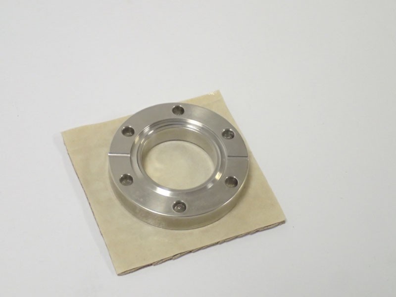 Double Sided 2 3/4'' OD Conflat Flange Bored 1 1/2'' 1/2'' Thick F070-038D1 