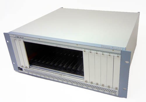 Aeroflex GX7300 20-Slot PXI Chassis 1