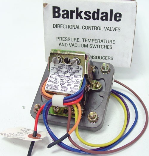 Barksdale D2S-H18SS Pressure Actuated Switch BNIB / NOS