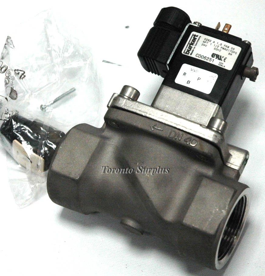 Burkert 0282 2-Way Stainless Steel NPT 1 1/2" Solenoid Valve 170PSI with Type 2508 Electrical Connection 
