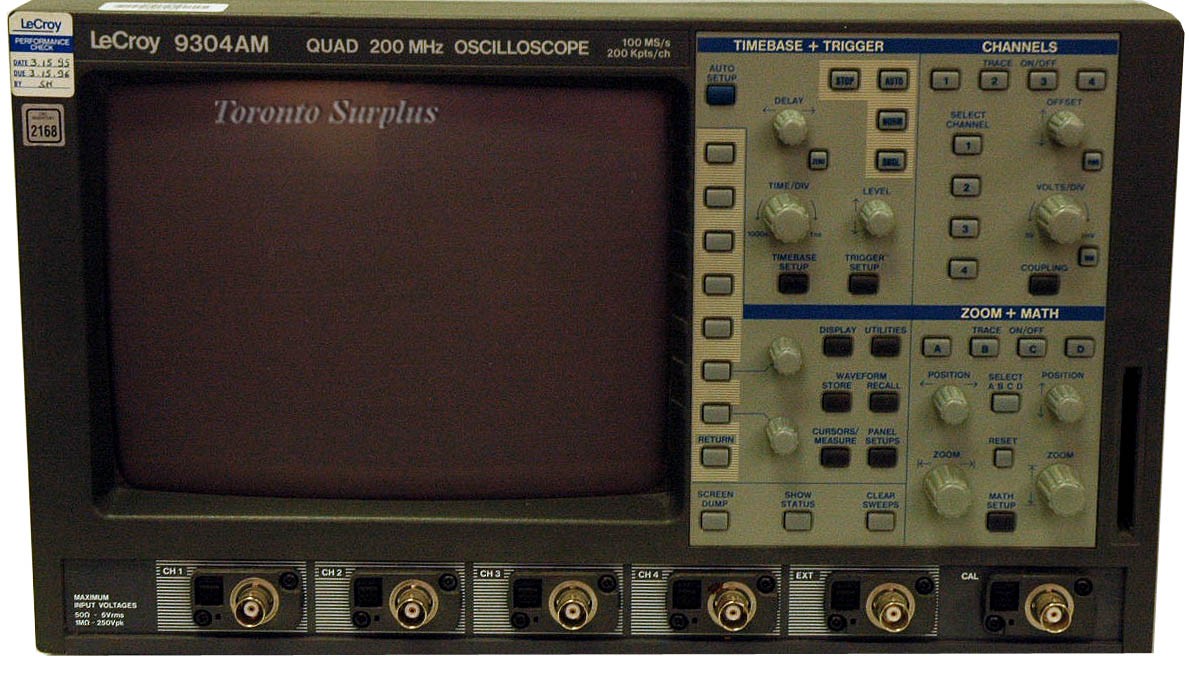 LeCroy 9304 Digital Quad 200MHz Oscilloscope Digital100MSa/s, 4 channel