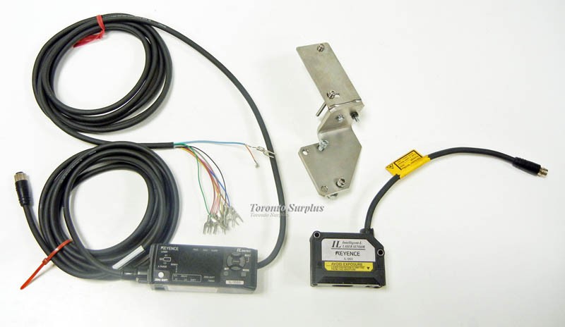  Keyence IL-1000 / IL1000 and IL-065 / IL065 CMOS Multi-Function Analog Laser Sensor / Micrometer 