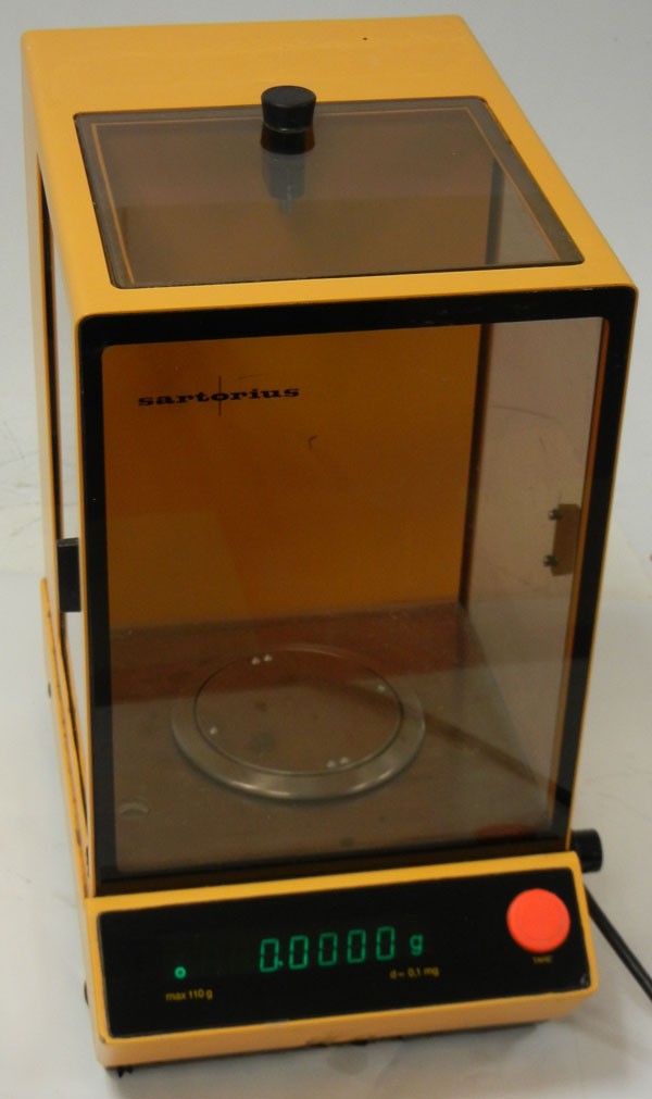 Sartorius 1601 A MP8-1 Digital Electronic Scale, 110g Capacity, +/- 0.1mg Accuracy 