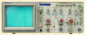 Tektronix 2236 - 100MHz Oscilloscope with Integrated Counter / Timer / DMM Portable