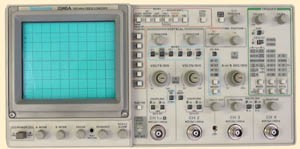 Tektronix 2246A 100MHz Oscilloscope, 4 Trace