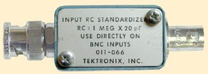 Tektronix RC Normalizer 011-066  RC = 1 Mohm x 20 pF with BNC Connectors