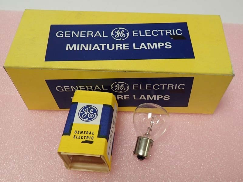 Vintage General Electri Miniature Lamps P/N 1195 Box of 1