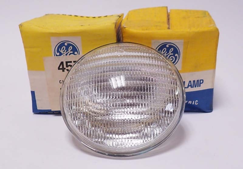 GE / General Electric 4578 C.I.M. Floodlamp 28V 60W