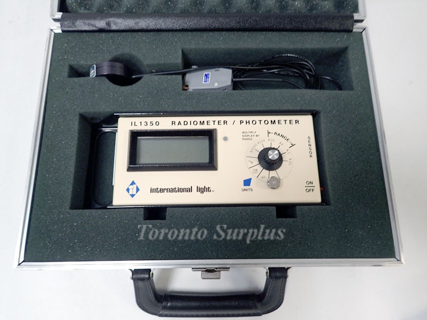 International Light IL1350 Radiometer / Photometer with XRD 140B Photoresist Detector 2