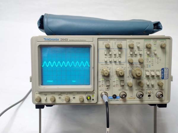 Tektronix 2445 - 150 MHz Oscilloscope, 4 Channel