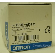 Omron E3S - AD12 / E3SAD12 Built-in Amplifier Photoelectric Sensors, 700MM Sensing Distance BNIB / NOS (Default