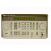 HP 8647A / Agilent 8647A Signal Generator 250 kHz - 1000 MHz OPT 1E5