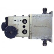 Rockwell-Collins 505-7664-104, 5-150 Tunable Filter 4.4 to 5.0 GHz, Type TNC Connectors