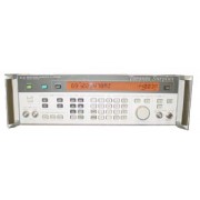 HP 8642A / Agilent 8642A Signal Generator 0.1 - 2100 MHz, Option 001